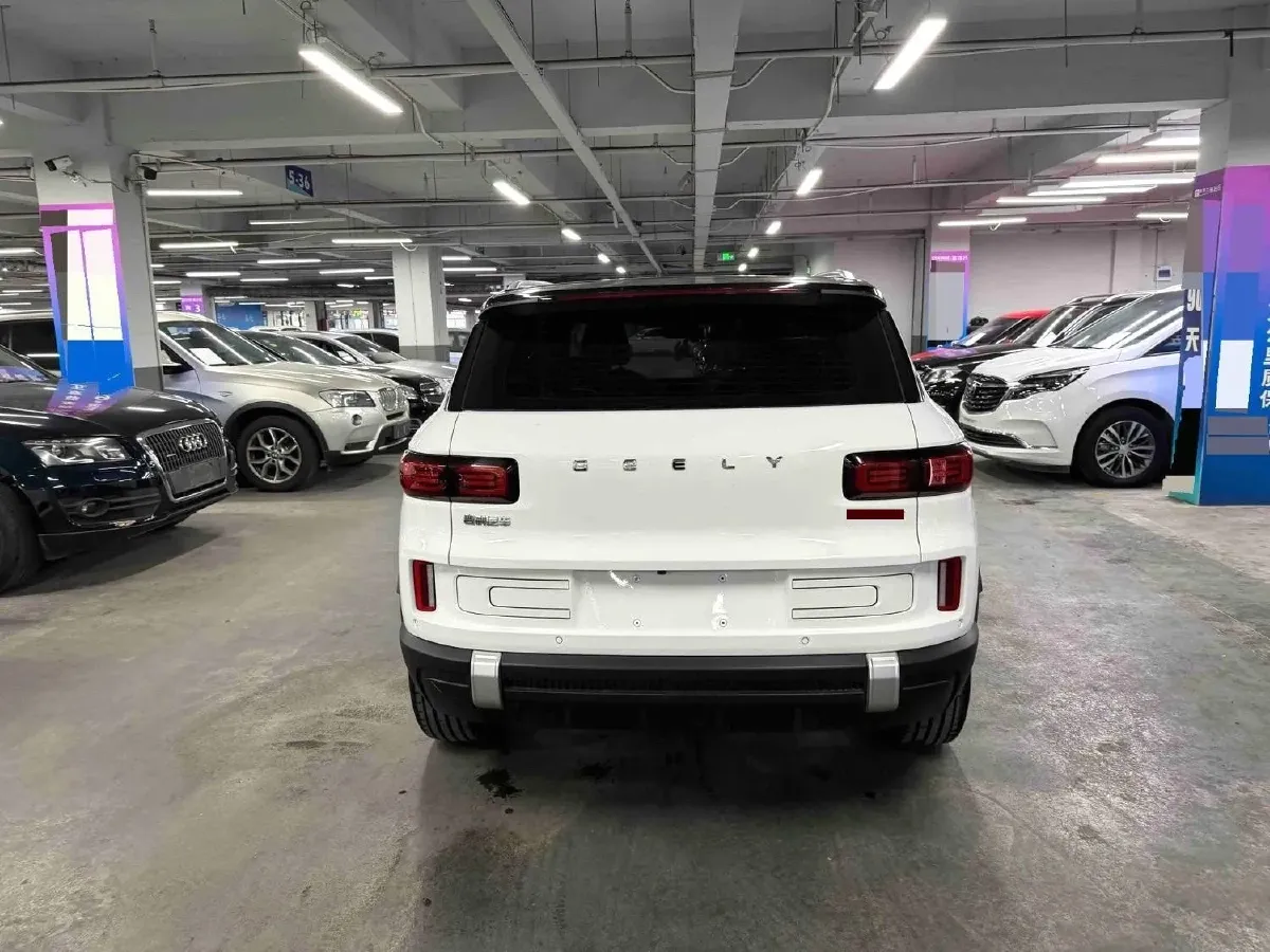 2023 Geely ICON 1.5T 181HP L4 7DCT,autocango,china used car exporter,china ev exporter,chinese used car exporter,chinese used ev exporter