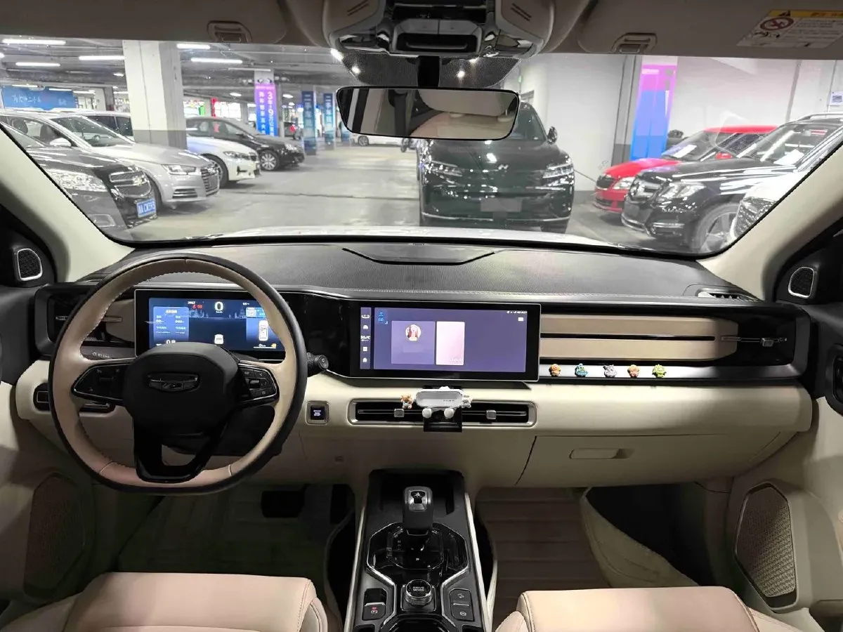 2023 Geely ICON 1.5T 181HP L4 7DCT,autocango,china used car exporter,china ev exporter,chinese used car exporter,chinese used ev exporter