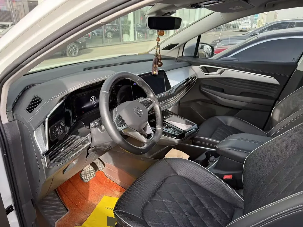 2021 Volkswagen Talagon 2.0T 220HP L4 7DCT,autocango,china used car exporter,china ev exporter,chinese used car exporter,chinese used ev exporter