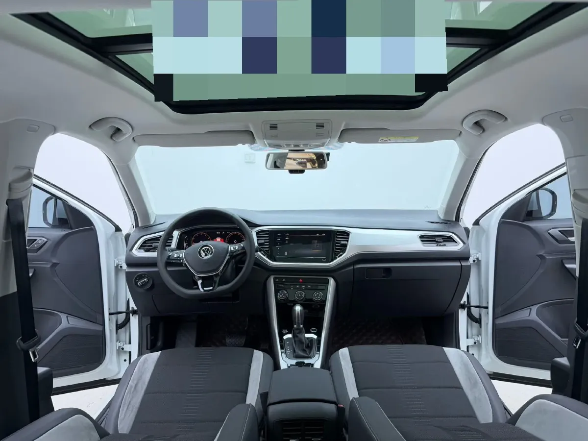 2022 Volkswagen T-Roc 1.4T 150HP L4 7DCT,autocango,china used car exporter,china ev exporter,chinese used car exporter,chinese used ev exporter
