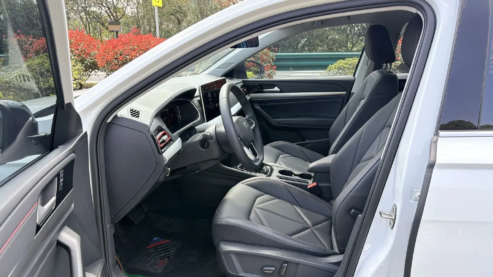 2024 Volkswagen Lavida 1.5T 160HP L4 7DCT,autocango,china used car exporter,china ev exporter,chinese used car exporter,chinese used ev exporter