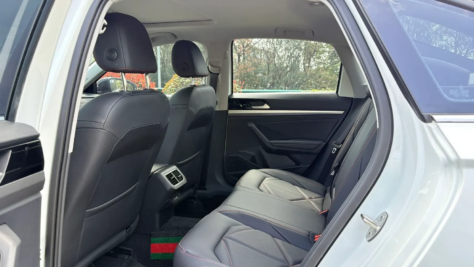 2024 Volkswagen Lavida 1.5T 160HP L4 7DCT,autocango,china used car exporter,china ev exporter,chinese used car exporter,chinese used ev exporter