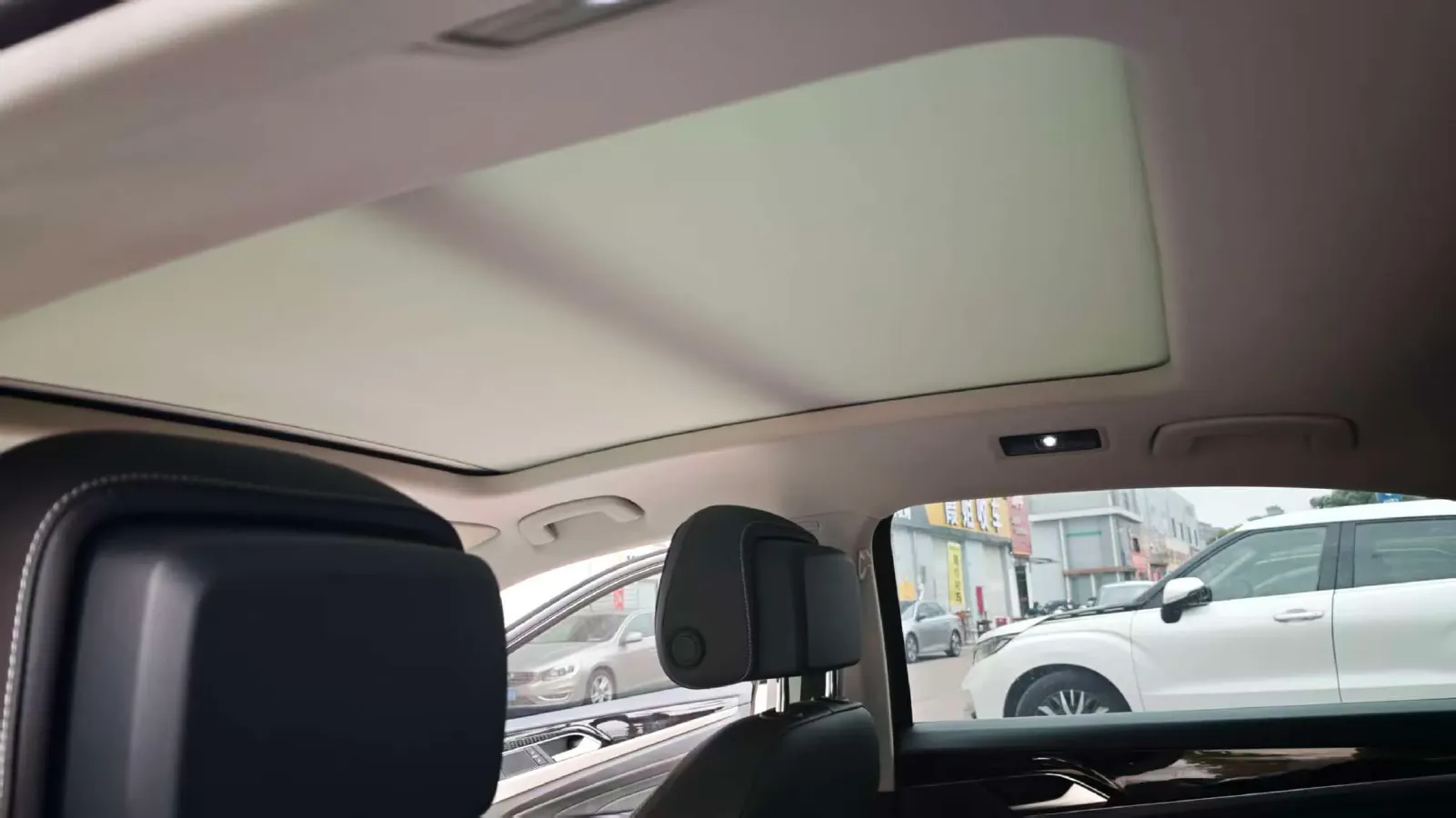 2024 Volkswagen Passat 2.0T 186HP L4 7DCT,autocango,china used car exporter,china ev exporter,chinese used car exporter,chinese used ev exporter