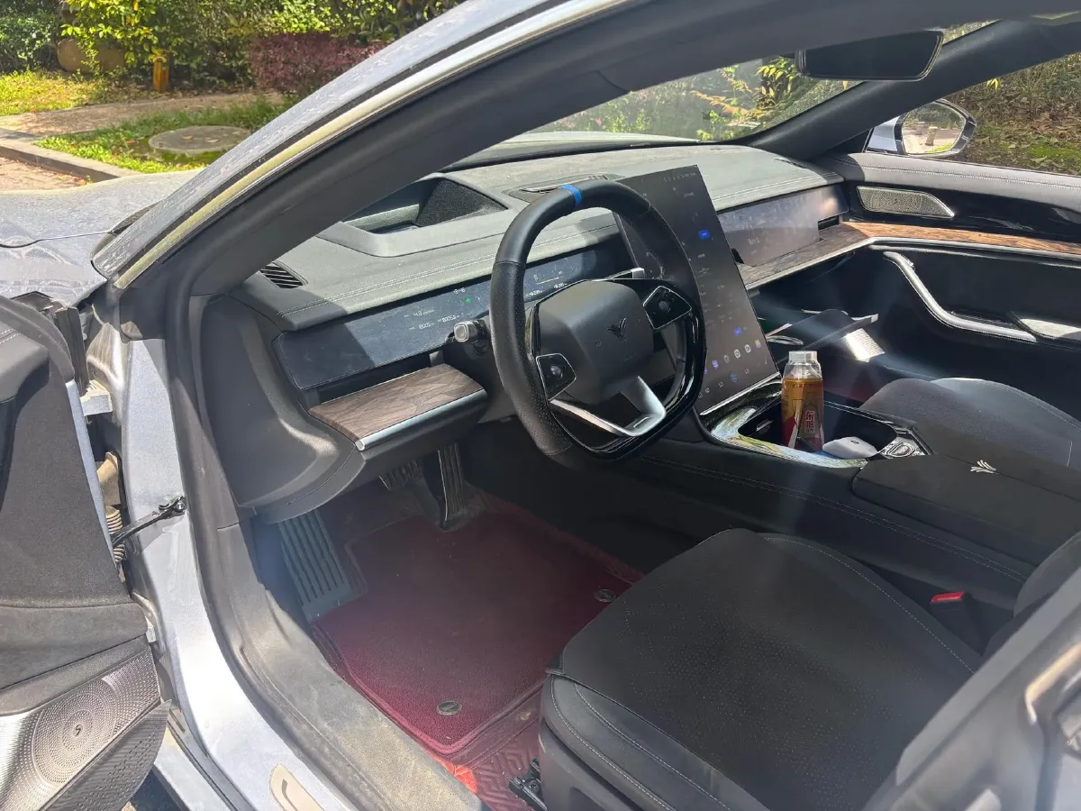 2022 Jeep Grand Commander 2.0T 234HP L4 9AT,autocango,china used car exporter,china ev exporter,chinese used car exporter,chinese used ev exporter