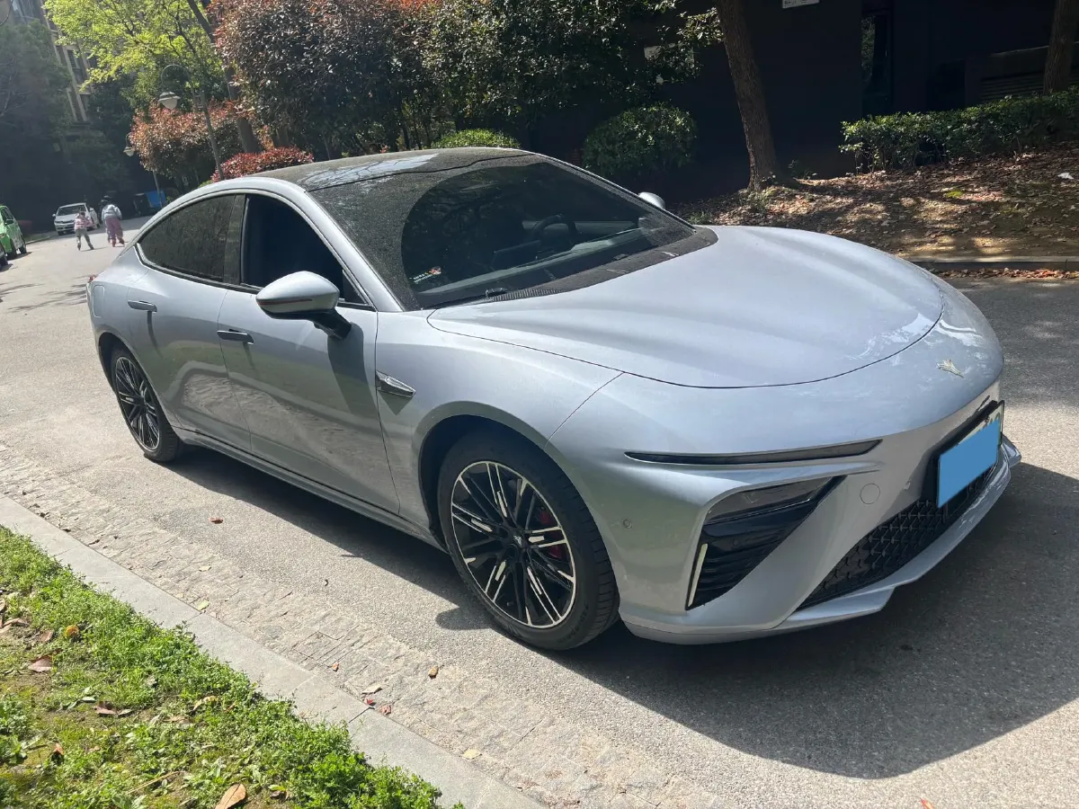 2022 Jeep Grand Commander 2.0T 234HP L4 9AT,autocango,china used car exporter,china ev exporter,chinese used car exporter,chinese used ev exporter