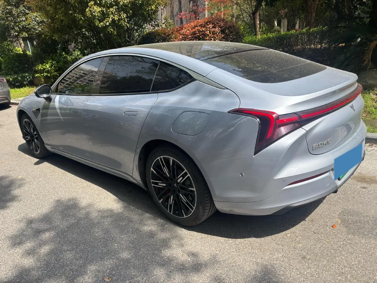 2022 Jeep Grand Commander 2.0T 234HP L4 9AT,autocango,china used car exporter,china ev exporter,chinese used car exporter,chinese used ev exporter