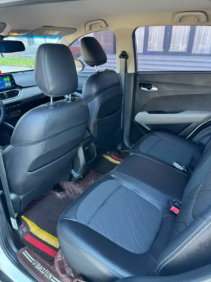 2017 BaoJun 510 1.5L 112HP L4 6MT,autocango,china used car exporter,china ev exporter,chinese used car exporter,chinese used ev exporter