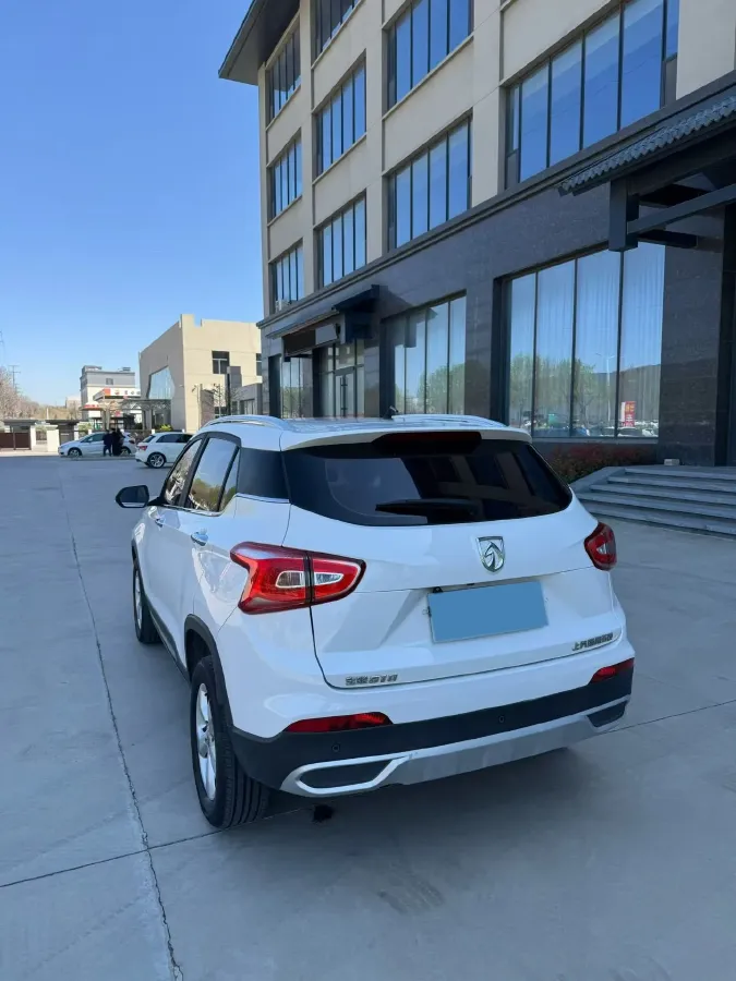 2017 BaoJun 510 1.5L 112HP L4 6MT,autocango,china used car exporter,china ev exporter,chinese used car exporter,chinese used ev exporter