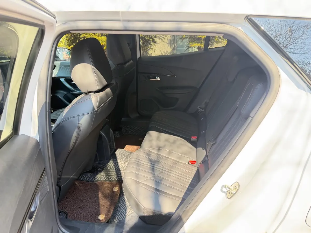 2022 Peugeot 2008 1.2T 136HP L3 6DCT,autocango,china used car exporter,china ev exporter,chinese used car exporter,chinese used ev exporter