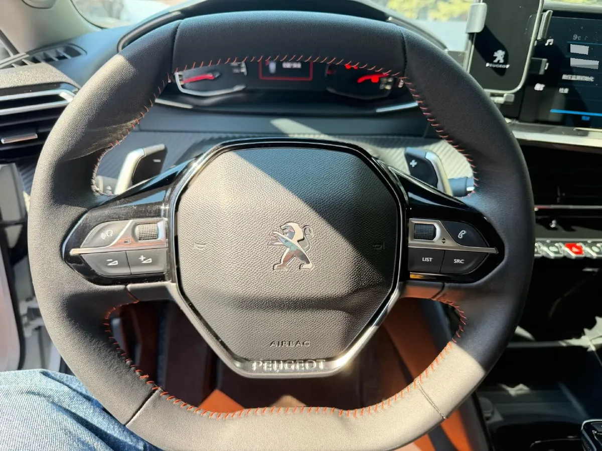 2022 Peugeot 2008 1.2T 136HP L3 6DCT,autocango,china used car exporter,china ev exporter,chinese used car exporter,chinese used ev exporter