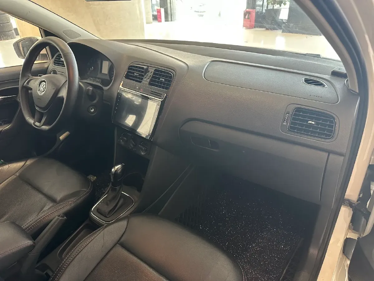 2016 Volkswagen Polo 1.4L 90HP L4 6AT,autocango,china used car exporter,china ev exporter,chinese used car exporter,chinese used ev exporter