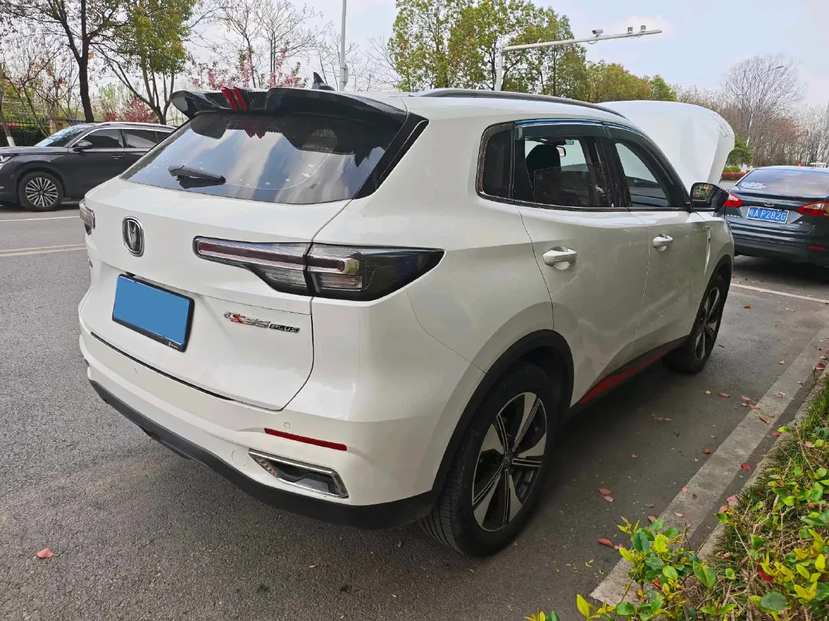 2022 ChangAn Oshan X7 Plus 1.5T 188HP L4 7DCT,autocango,china used car exporter,china ev exporter,chinese used car exporter,chinese used ev exporter