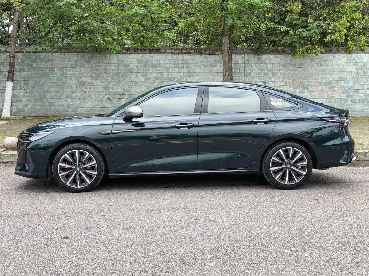 2025 Chery Arrizo 8 2.0T 254HP L4 8AT,autocango,china used car exporter,china ev exporter,chinese used car exporter,chinese used ev exporter