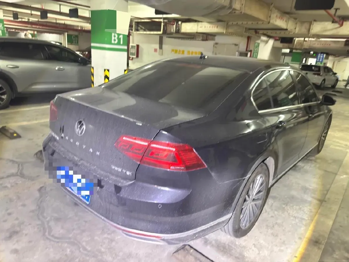 2020 Volkswagen Magotan 2.0T 186HP L4 7DCT,autocango,china used car exporter,china ev exporter,chinese used car exporter,chinese used ev exporter