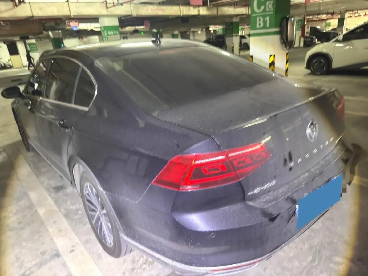 2020 Volkswagen Magotan 2.0T 186HP L4 7DCT,autocango,china used car exporter,china ev exporter,chinese used car exporter,chinese used ev exporter