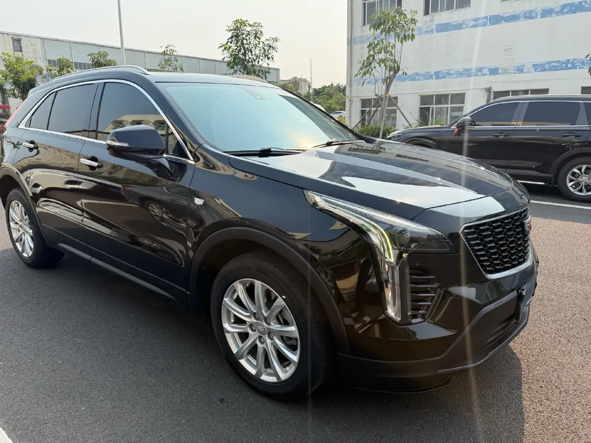 2021 Cadillac XT4 2.0T 237HP L4 9AT,autocango,china used car exporter,china ev exporter,chinese used car exporter,chinese used ev exporter