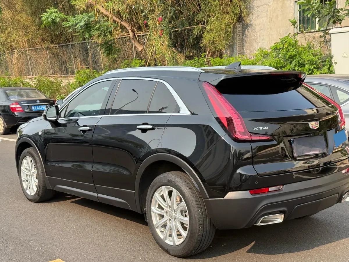 2021 Cadillac XT4 2.0T 237HP L4 9AT,autocango,china used car exporter,china ev exporter,chinese used car exporter,chinese used ev exporter
