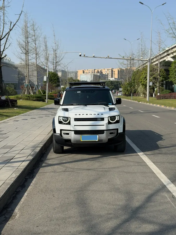 2021 Land Rover Defender 3.0T 400HP L6 8AT,autocango,china used car exporter,china ev exporter,chinese used car exporter,chinese used ev exporter