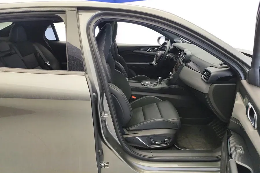 2022 LYNK&CO 03 2.0T 190HP L4 7DCT,autocango,china used car exporter,china ev exporter,chinese used car exporter,chinese used ev exporter