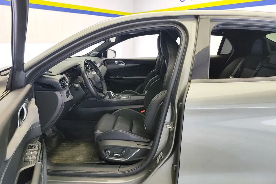 2022 LYNK&CO 03 2.0T 190HP L4 7DCT,autocango,china used car exporter,china ev exporter,chinese used car exporter,chinese used ev exporter