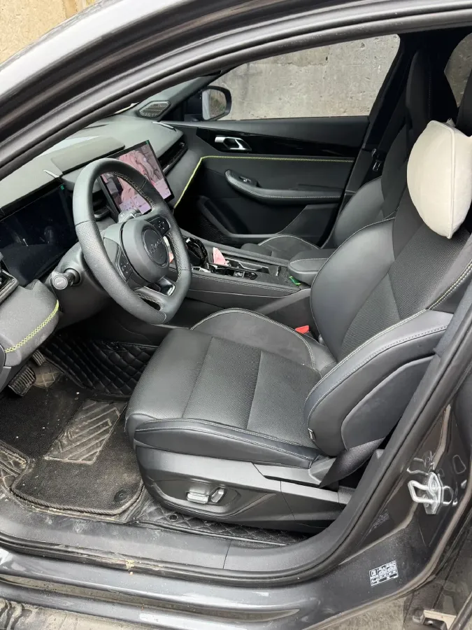 2023 MAXUS G50 1.5T 181HP L4 7DCT,autocango,china used car exporter,china ev exporter,chinese used car exporter,chinese used ev exporter