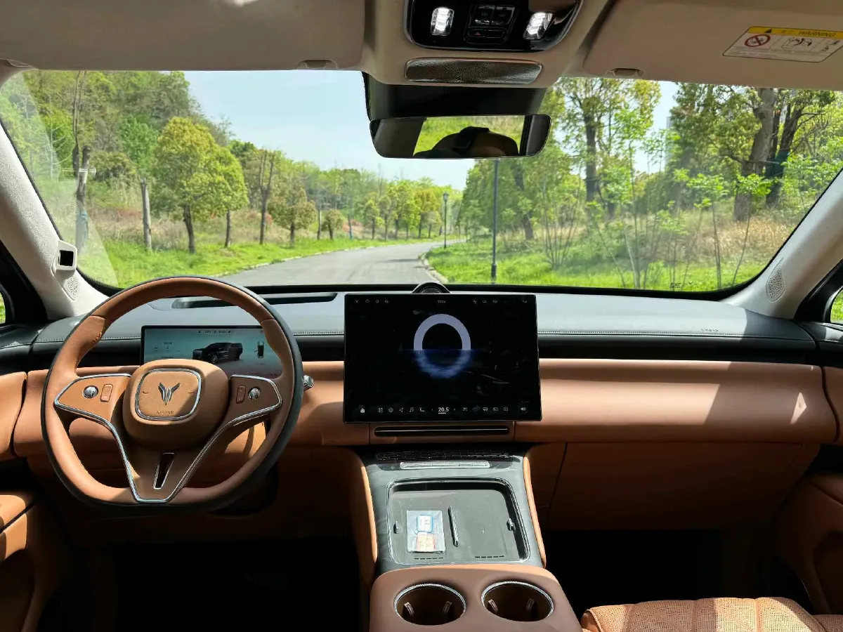 2026 Voyah 9L 1.5T 150HP L4 PHEV,autocango,china used car exporter,china ev exporter,chinese used car exporter,chinese used ev exporter