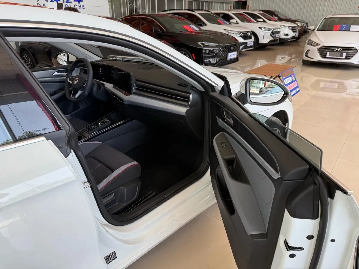 2024 Volkswagen Lamando 1.4T 150HP L4 7DCT,autocango,china used car exporter,china ev exporter,chinese used car exporter,chinese used ev exporter