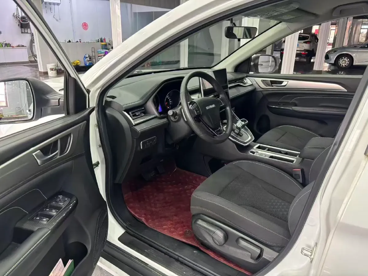 2021 Haval M6 1.5T 150HP L4 7DCT,autocango,china used car exporter,china ev exporter,chinese used car exporter,chinese used ev exporter