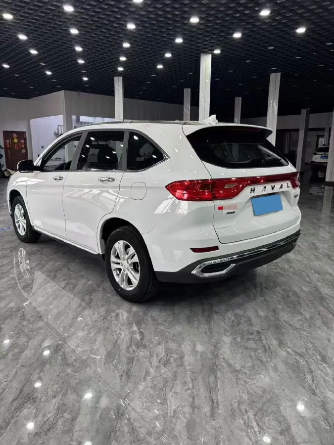 2021 Haval M6 1.5T 150HP L4 7DCT,autocango,china used car exporter,china ev exporter,chinese used car exporter,chinese used ev exporter