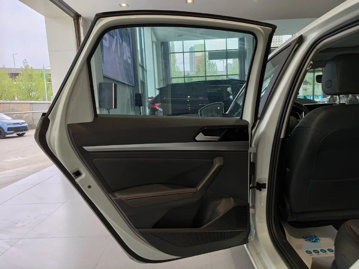 2024 Volkswagen Lavida 1.5T 160HP L4 7DCT,autocango,china used car exporter,china ev exporter,chinese used car exporter,chinese used ev exporter