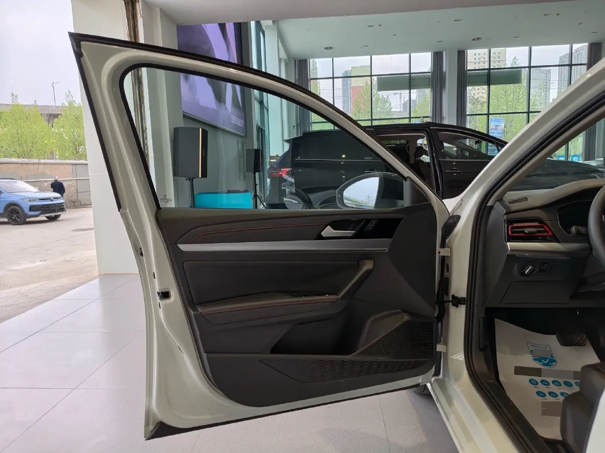 2024 Volkswagen Lavida 1.5T 160HP L4 7DCT,autocango,china used car exporter,china ev exporter,chinese used car exporter,chinese used ev exporter