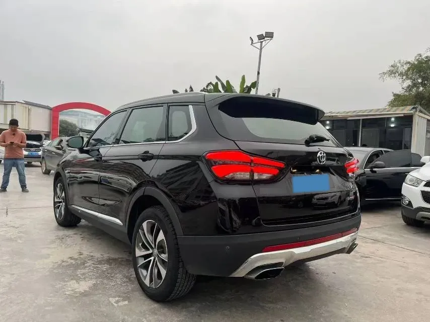 2018 Brilliance Auto V7 1.6T 204HP L4 7DCT,autocango,china used car exporter,china ev exporter,chinese used car exporter,chinese used ev exporter