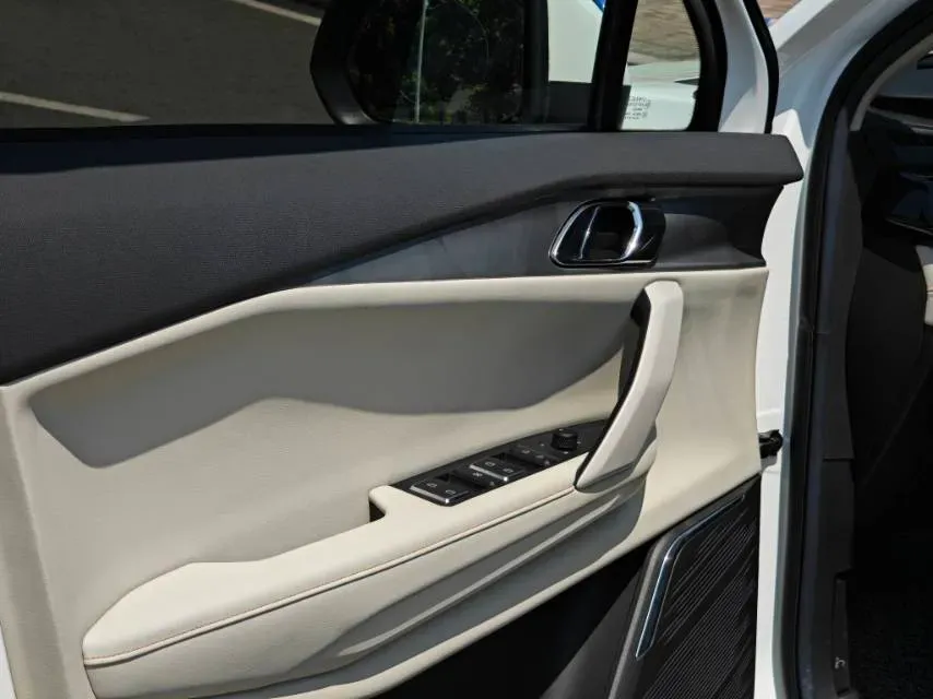 2020 LYNK&CO 06 EM-P 1.5T 177HP L3 7DCT PHEV 11.3KWH,autocango,china used car exporter,china ev exporter,chinese used car exporter,chinese used ev exporter