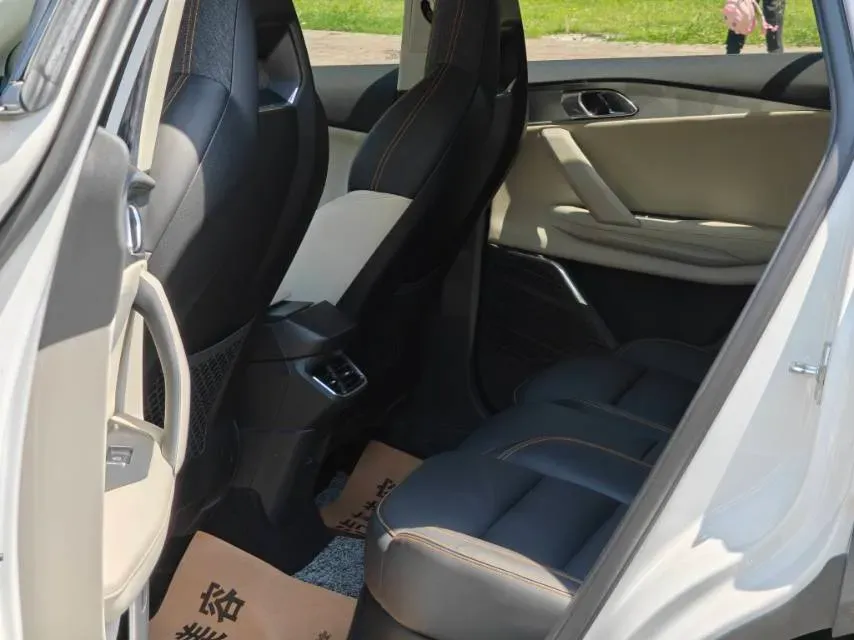 2020 LYNK&CO 06 EM-P 1.5T 177HP L3 7DCT PHEV 11.3KWH,autocango,china used car exporter,china ev exporter,chinese used car exporter,chinese used ev exporter