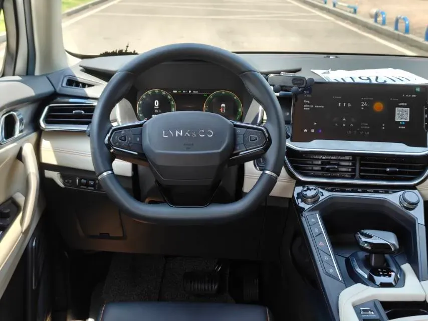 2020 LYNK&CO 06 EM-P 1.5T 177HP L3 7DCT PHEV 11.3KWH,autocango,china used car exporter,china ev exporter,chinese used car exporter,chinese used ev exporter