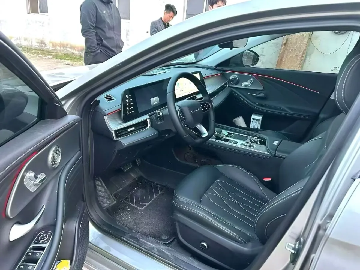 2025 Chery Arrizo 8 1.6T 197HP L4 7DCT,autocango,china used car exporter,china ev exporter,chinese used car exporter,chinese used ev exporter