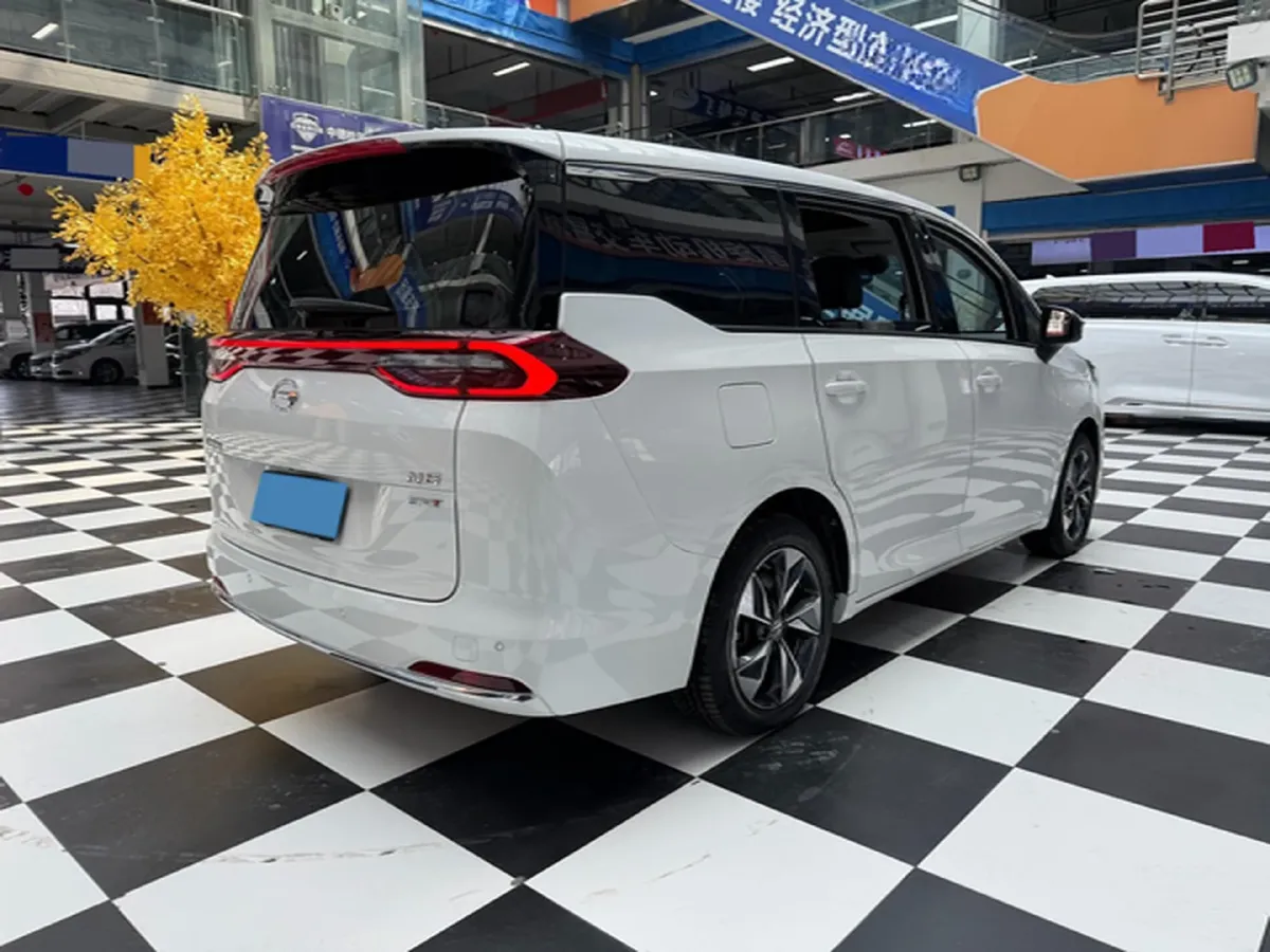 2021 GAC Trumpchi M6 1.5T 169HP L4 7DCT,autocango,china used car exporter,china ev exporter,chinese used car exporter,chinese used ev exporter