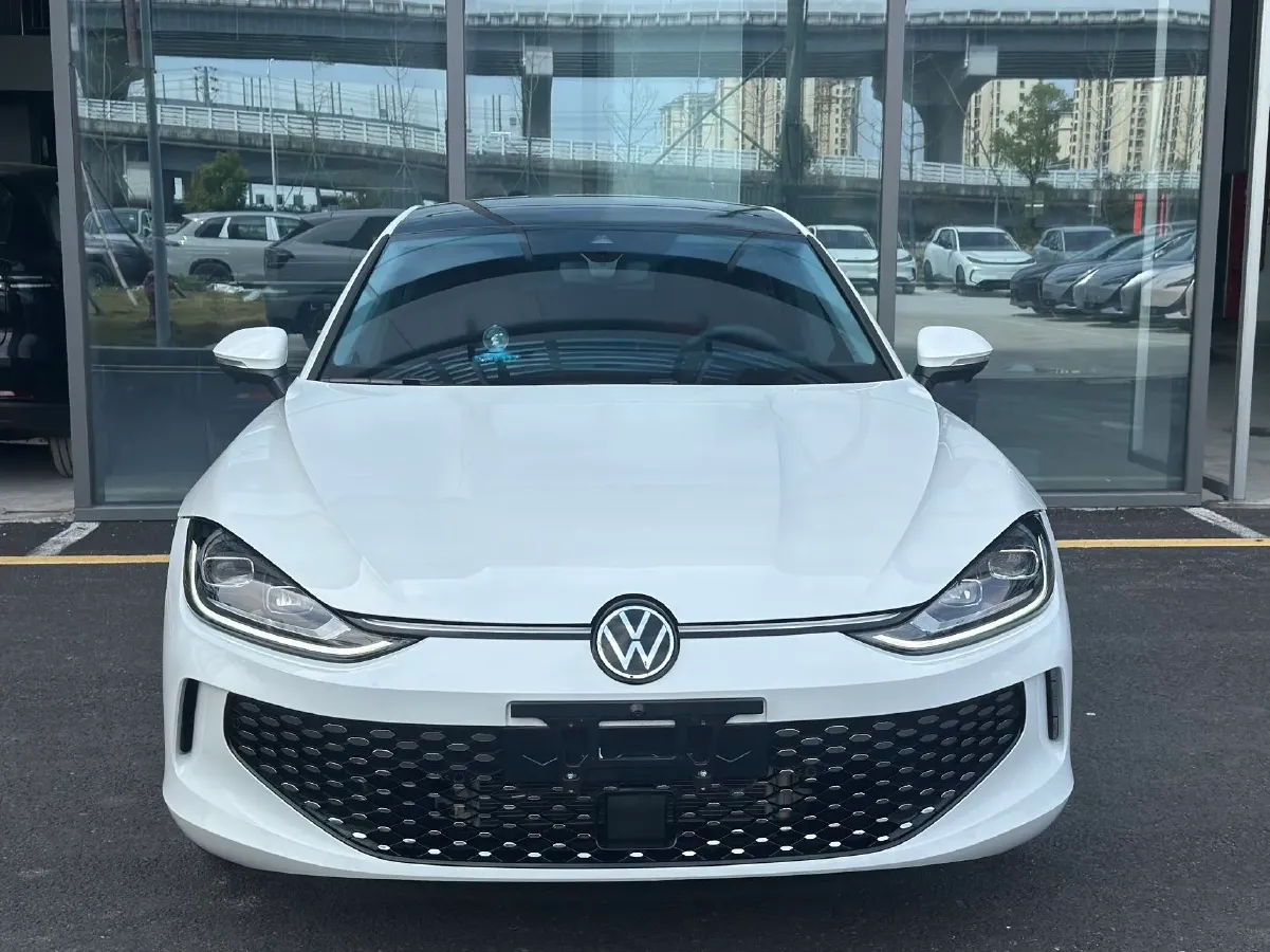 2025 Volkswagen Lamando 1.4T 150HP L4 7DCT,autocango,china used car exporter,china ev exporter,chinese used car exporter,chinese used ev exporter