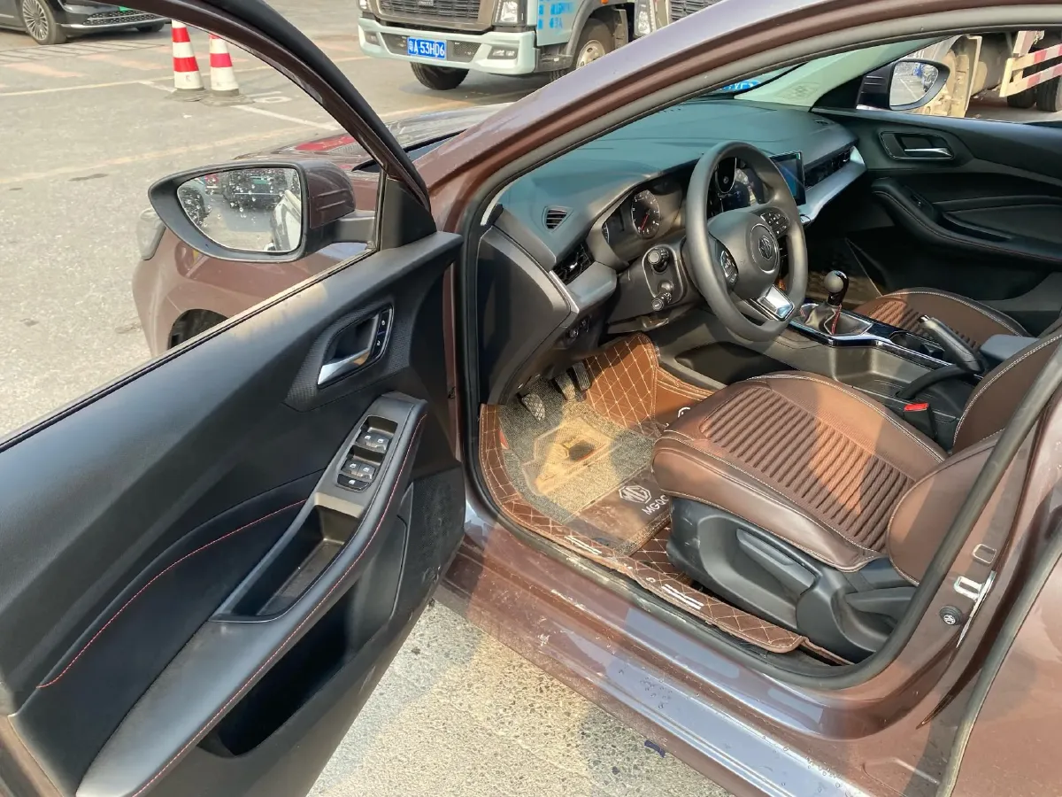 2023 MG 5 1.5L 129HP L4 5MT,autocango,china used car exporter,china ev exporter,chinese used car exporter,chinese used ev exporter