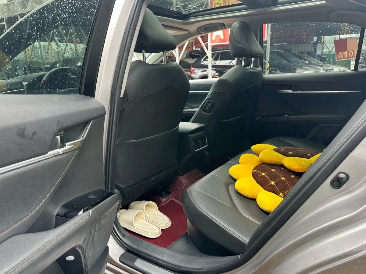 2023 Toyota Camry 2.5L 178HP L4 E-CVT Hybrid,autocango,china used car exporter,china ev exporter,chinese used car exporter,chinese used ev exporter