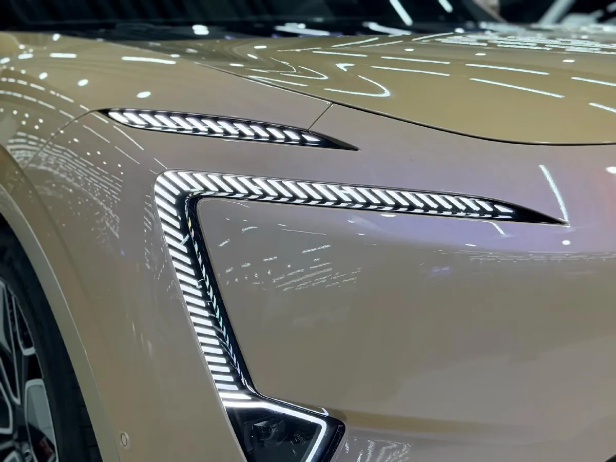 2024 Avatr 11 BEV 90KWH,autocango,china used car exporter,china ev exporter,chinese used car exporter,chinese used ev exporter