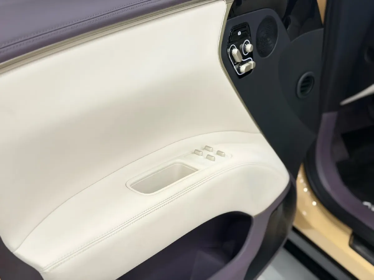 2024 Avatr 11 BEV 90KWH,autocango,china used car exporter,china ev exporter,chinese used car exporter,chinese used ev exporter