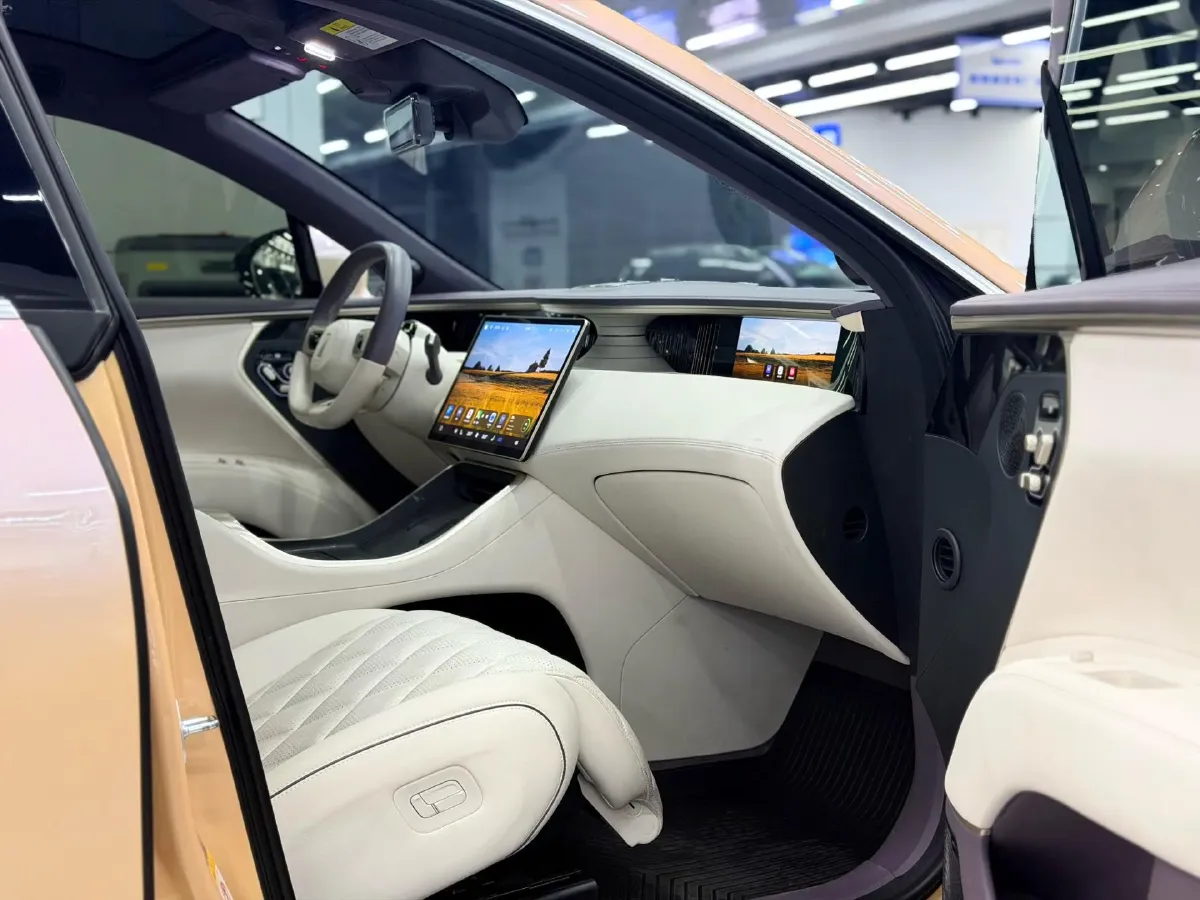 2024 Avatr 11 BEV 90KWH,autocango,china used car exporter,china ev exporter,chinese used car exporter,chinese used ev exporter