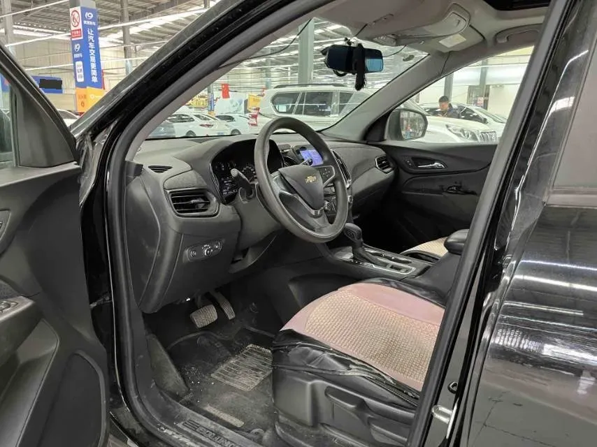 2021 Chevrolet Equinox 1.5T 169HP L4 6AT,autocango,china used car exporter,china ev exporter,chinese used car exporter,chinese used ev exporter