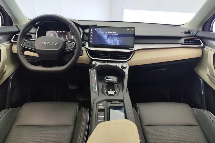 2023 LYNK&CO 03 1.5T 181HP L4 7DCT,autocango,china used car exporter,china ev exporter,chinese used car exporter,chinese used ev exporter