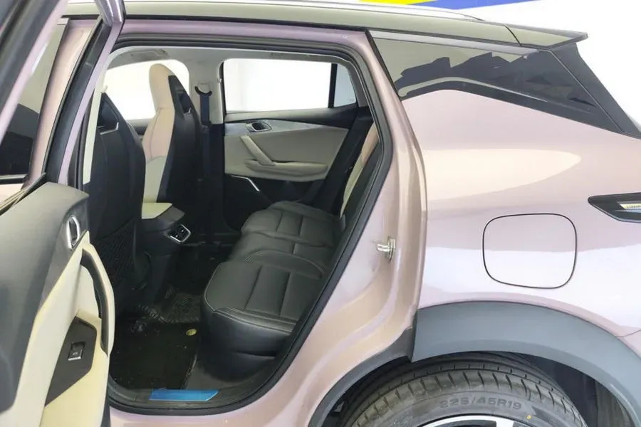 2023 LYNK&CO 03 1.5T 181HP L4 7DCT,autocango,china used car exporter,china ev exporter,chinese used car exporter,chinese used ev exporter