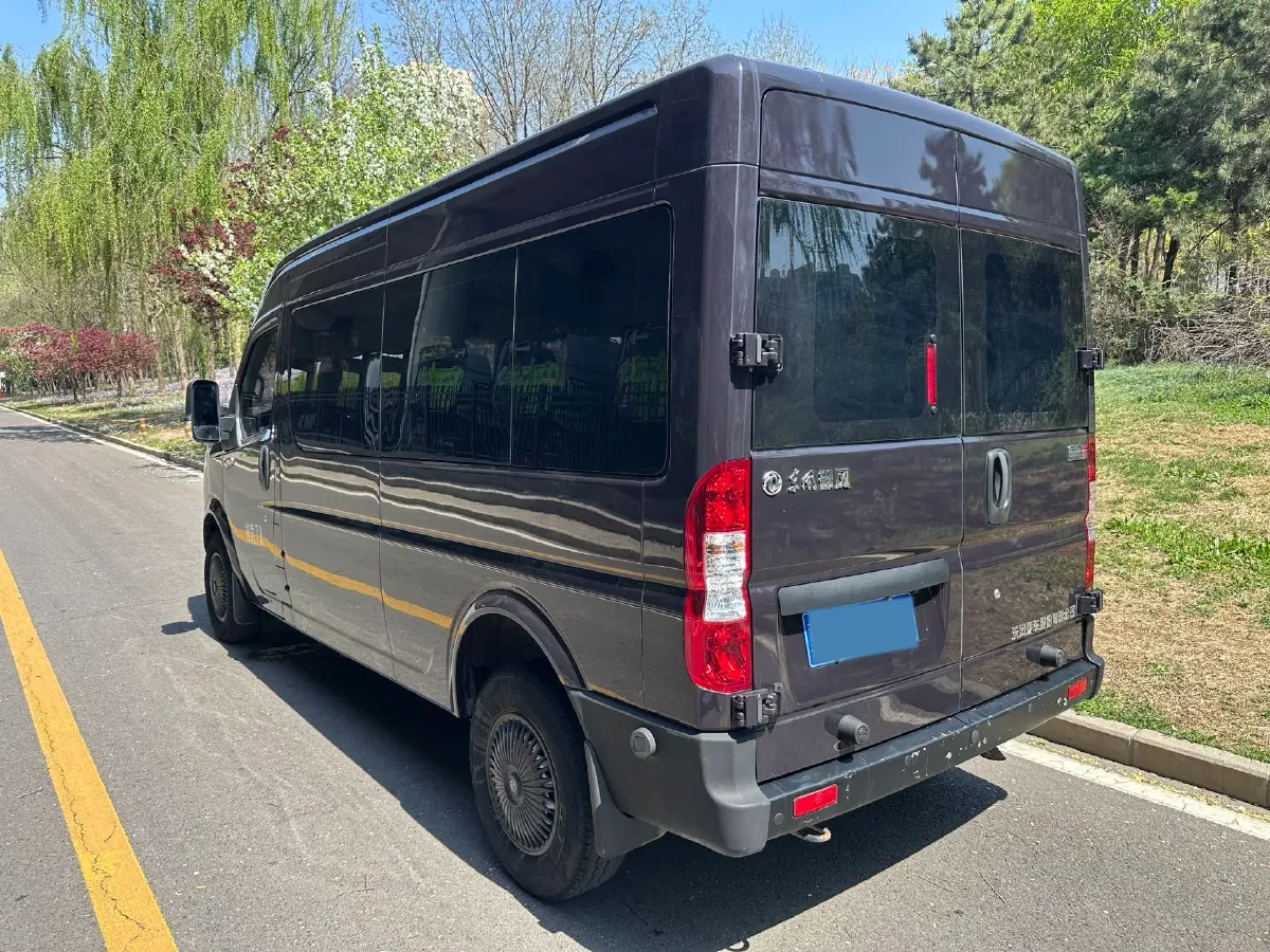 2023 DongFeng DFAC YuFeng 2.0T 136HP L4 7DCT,autocango,china used car exporter,china ev exporter,chinese used car exporter,chinese used ev exporter