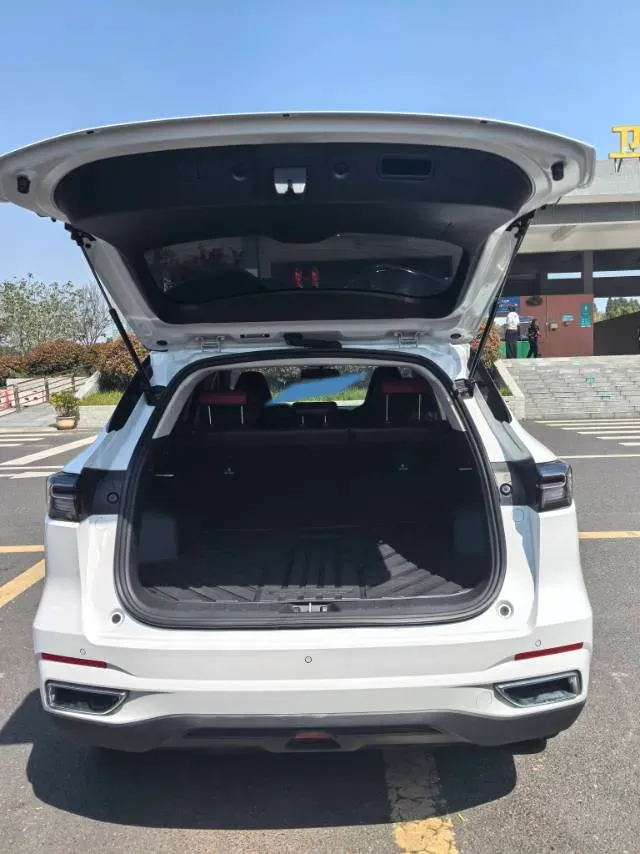 2022 ChangAn Oshan X7 Plus 1.5T 188HP L4 7DCT,autocango,china used car exporter,china ev exporter,chinese used car exporter,chinese used ev exporter