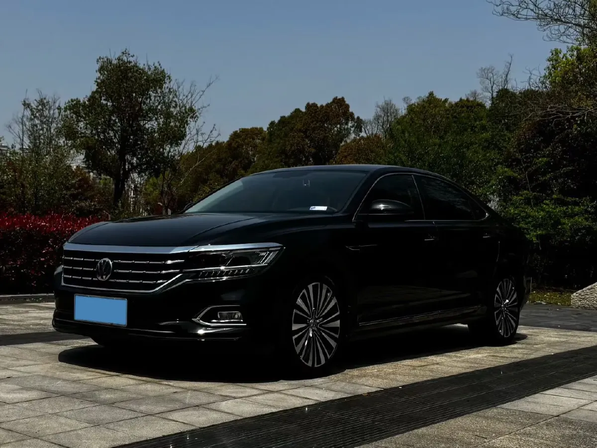 2019 Volvo V40 1.5T 152HP L4 6AT,autocango,china used car exporter,china ev exporter,chinese used car exporter,chinese used ev exporter