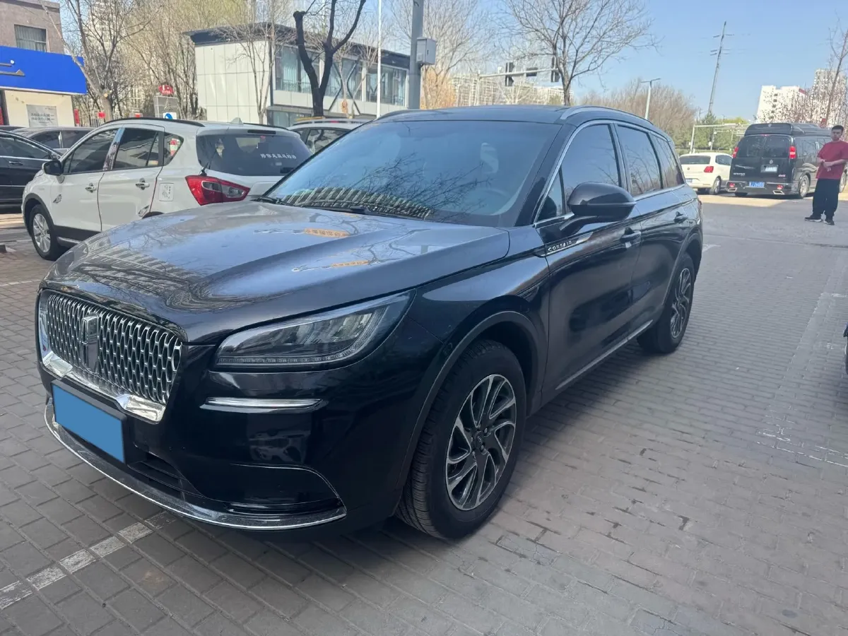 2022 Lincoln Corsair 2.0T 245HP L4 8AT,autocango,china used car exporter,china ev exporter,chinese used car exporter,chinese used ev exporter
